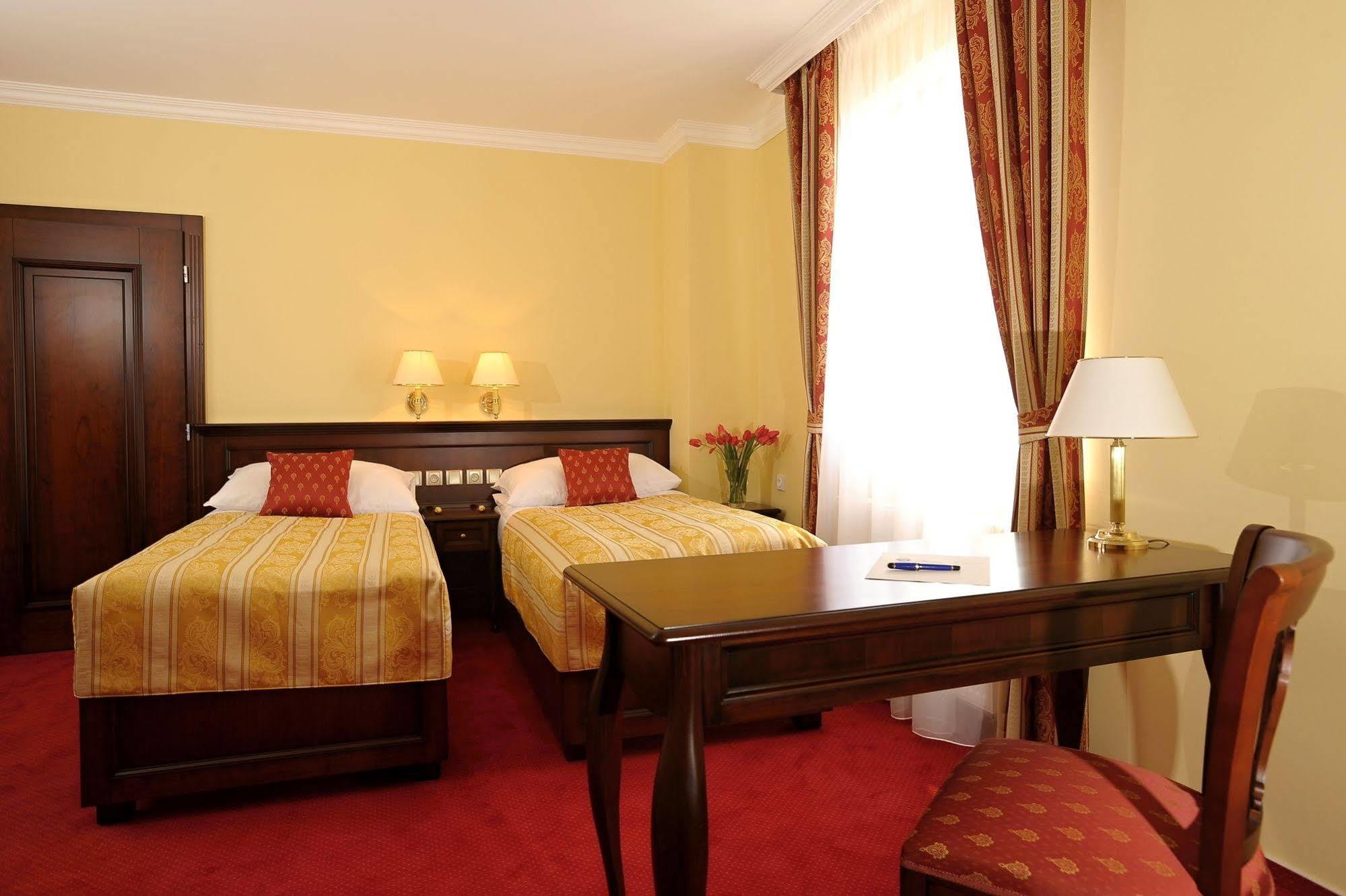 Apartman U Krale - 2 Jicin Exterior photo